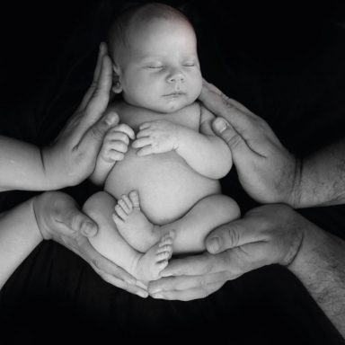 Fotografía Newborn o recién nacido en Vitoria-Gasteiz | Belly Painting Titxu | Estitxu Aguiriano