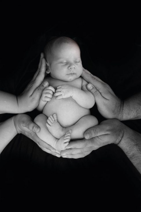 Fotografía Newborn o recién nacido en Vitoria-Gasteiz | Belly Painting Titxu | Estitxu Aguiriano