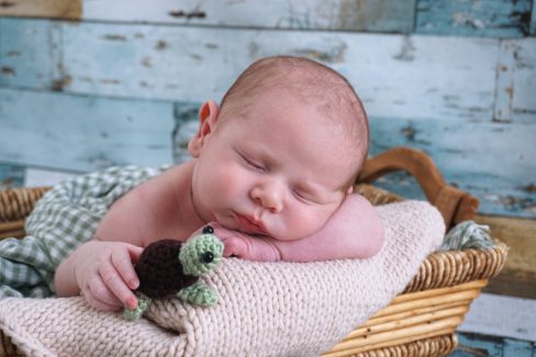 Fotografía Newborn o recién nacido en Vitoria-Gasteiz | Belly Painting Titxu | Estitxu Aguiriano