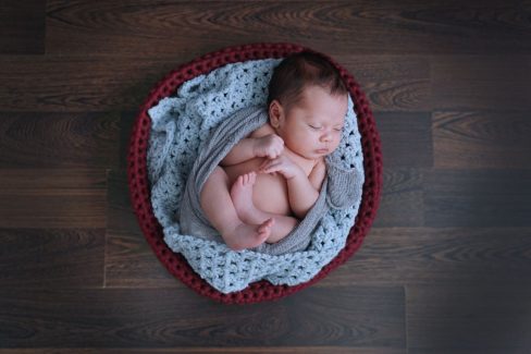 Sesión Fotográfica Newborn Recién Nacido Vitoria-Gasteiz - Belly Painting Titxu
