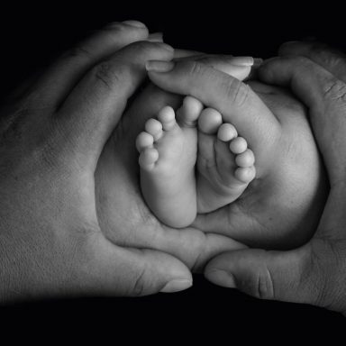 Fotografía Newborn o recién nacido en Vitoria-Gasteiz | Belly Painting Titxu | Estitxu Aguiriano