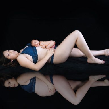 Fotografía Newborn o recién nacido en Vitoria-Gasteiz | Belly Painting Titxu | Estitxu Aguiriano