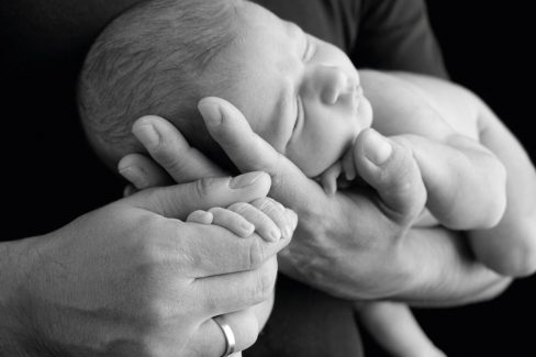 Fotografía Newborn o recién nacido en Vitoria-Gasteiz | Belly Painting Titxu | Estitxu Aguiriano