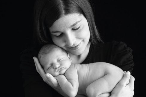 Fotografía Newborn o recién nacido en Vitoria-Gasteiz | Belly Painting Titxu | Estitxu Aguiriano