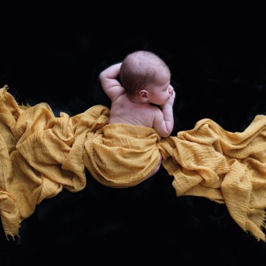 Fotografía Newborn o recién nacido en Vitoria-Gasteiz | Belly Painting Titxu | Estitxu Aguiriano