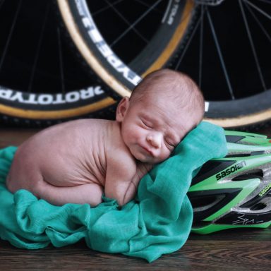 Fotografía Newborn o recién nacido en Vitoria-Gasteiz | Belly Painting Titxu | Estitxu Aguiriano