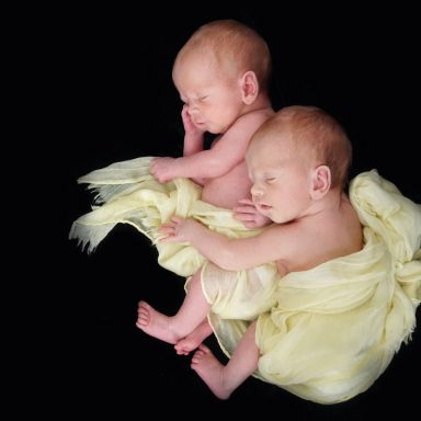 Fotografía Newborn o recién nacido en Vitoria-Gasteiz | Belly Painting Titxu | Estitxu Aguiriano