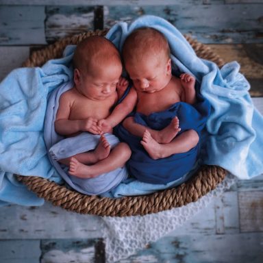 Fotografía Newborn o recién nacido en Vitoria-Gasteiz | Belly Painting Titxu | Estitxu Aguiriano