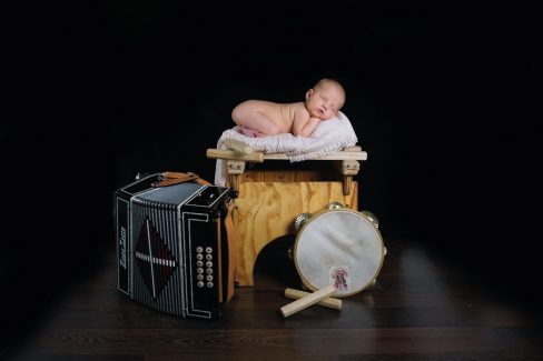 Fotografía Newborn o recién nacido en Vitoria-Gasteiz | Belly Painting Titxu | Estitxu Aguiriano