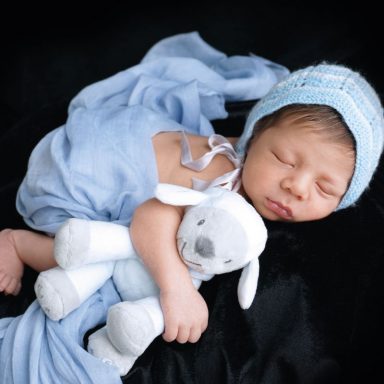 Fotografía Newborn o recién nacido en Vitoria-Gasteiz | Belly Painting Titxu | Estitxu Aguiriano