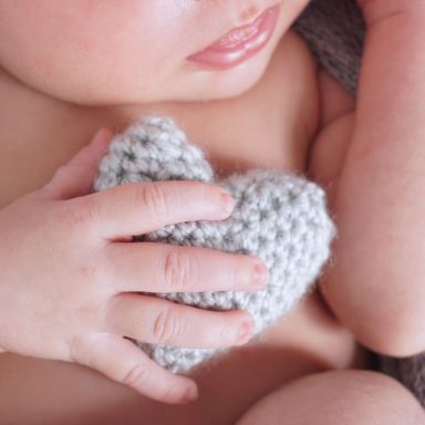 Fotografía Newborn o recién nacido en Vitoria-Gasteiz | Belly Painting Titxu | Estitxu Aguiriano